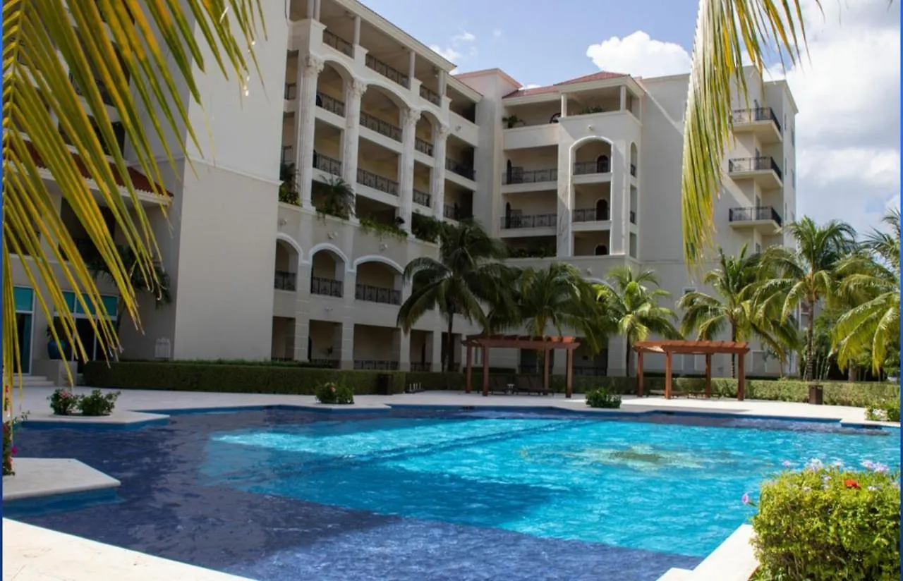 Landmark By Villas Segovia Cozumel Apartment